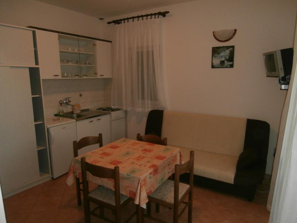 Apartments Nada Vodice Zimmer foto